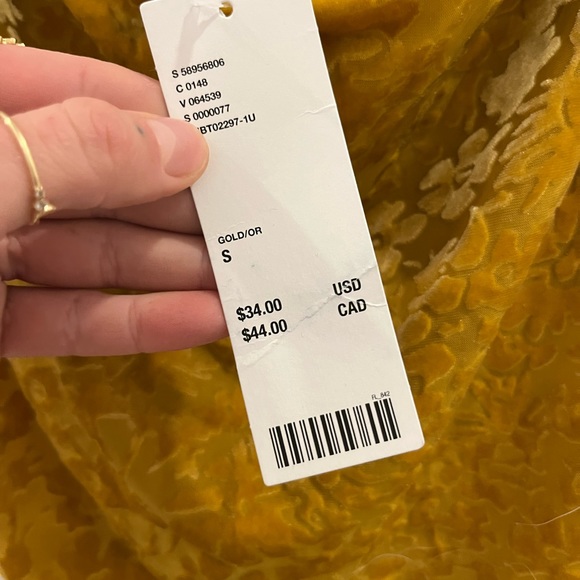 Urban Outfitters Tank - Picture 3 of 3